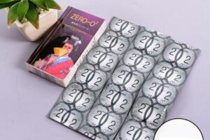 Bao cao su ZERO O2 hộp 12 cái, siêu mỏng 0.03mm, chính hãng Nhật Bản