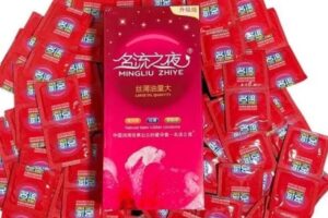 Bao Cao Su MinGliu Zhiye Đỏ – Xanh Hộp 100 Chiếc – Mỏng, Mềm, Dai, Hương Dâu